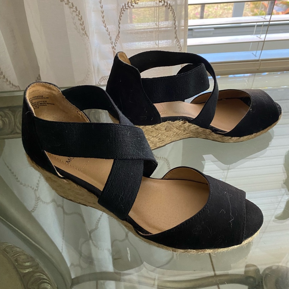 Ladies Espadrilles New not worn Sz 8